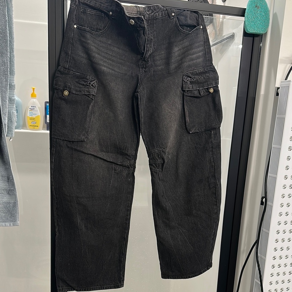 YoungLA Baggy Cargo Jeans